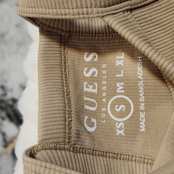 2 Guess Crop Tops S - Picture 5 of 6